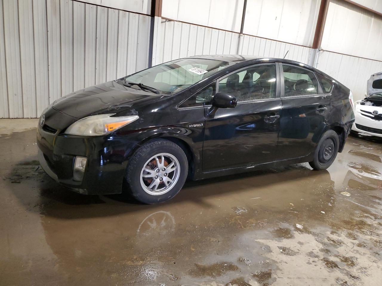 2011 Toyota Prius VIN JTDKN3DU8B0321943