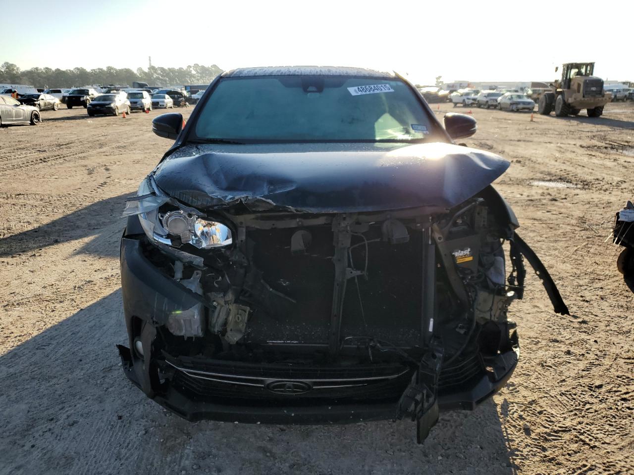 2017 Toyota Highlander VIN 5TDZZRFH4HS233645 Copart auction photo, front end / minor dent/scratches damage thumbnail 5