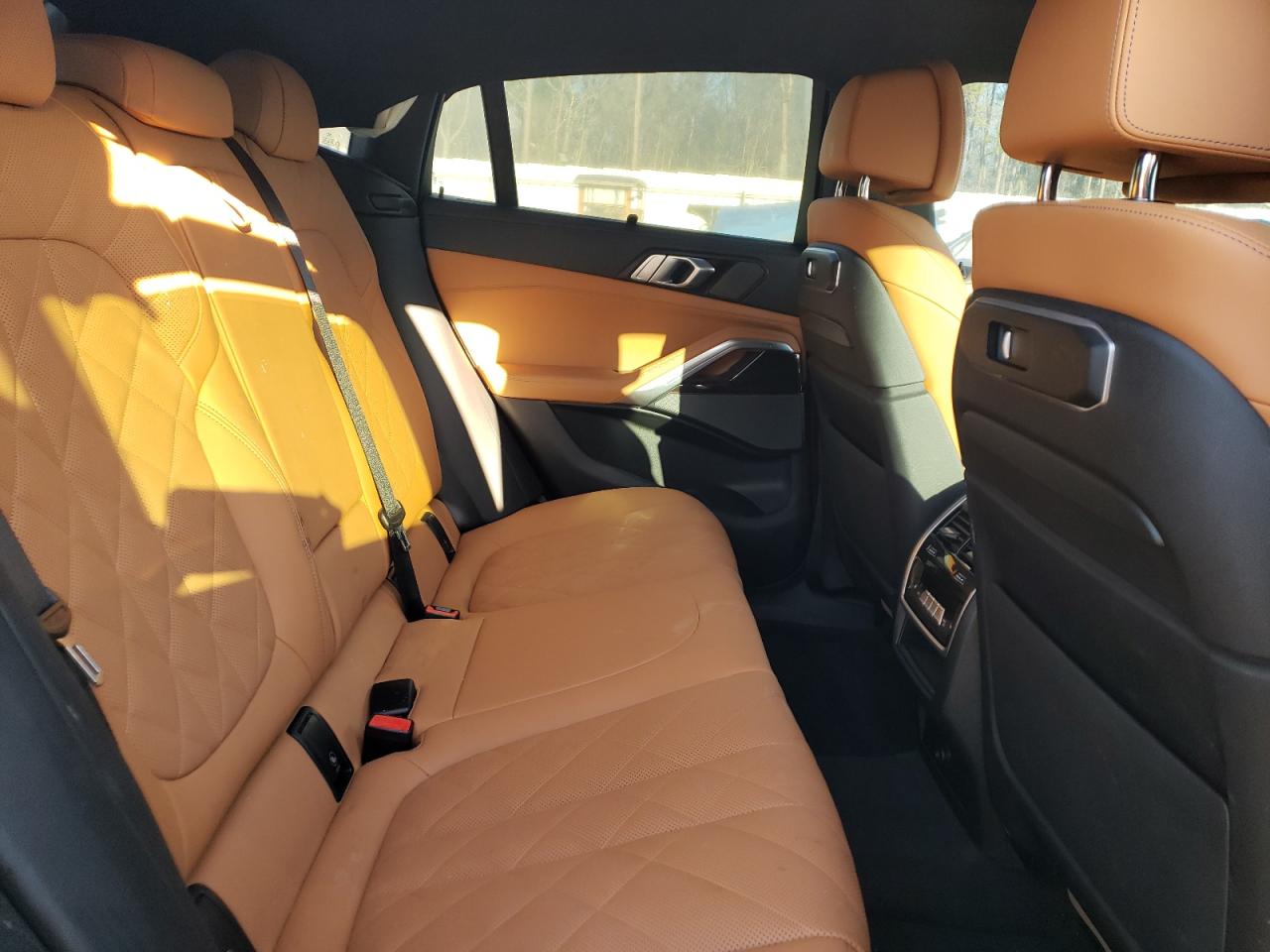 2024 BMW X6 VIN 5UX33EX06R9U42036 Copart auction photo, front end / minor dent/scratches damage thumbnail 12