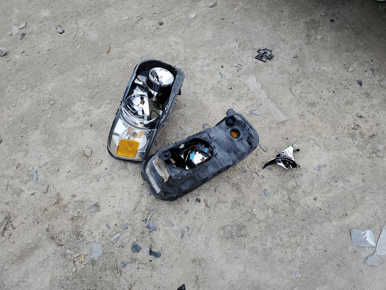 2006 Ford Escape VIN 1FMCU04156KC94976 Copart auction photo, front end damage thumbnail 12