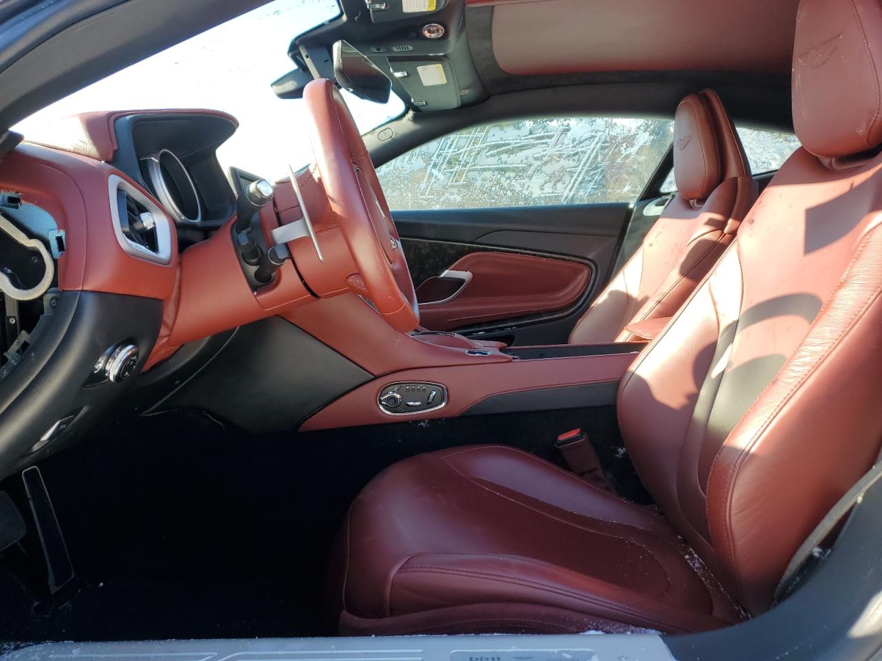 2017 Aston Martin DB11 VIN SCFRMFAVXHGL01257 Copart auction photo, front end damage thumbnail 7