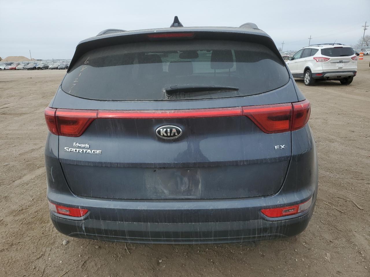 2019 KIA Sportage VIN KNDPNCACXK7510084 Copart auction photo, vandalism damage thumbnail 6
