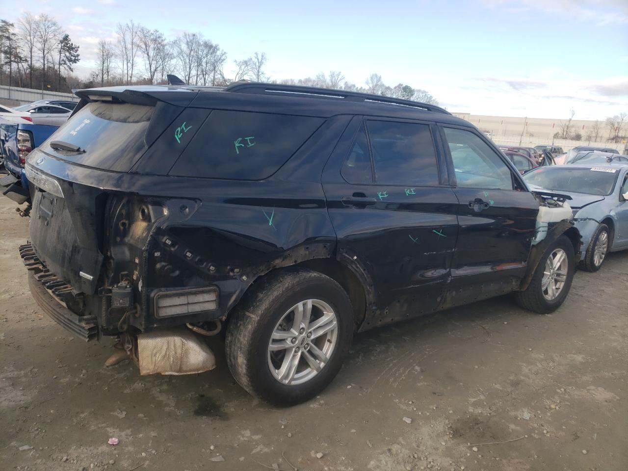 2020 Ford Explorer VIN 1FMSK7DH0LGB32842 Copart auction photo, all over damage thumbnail 3