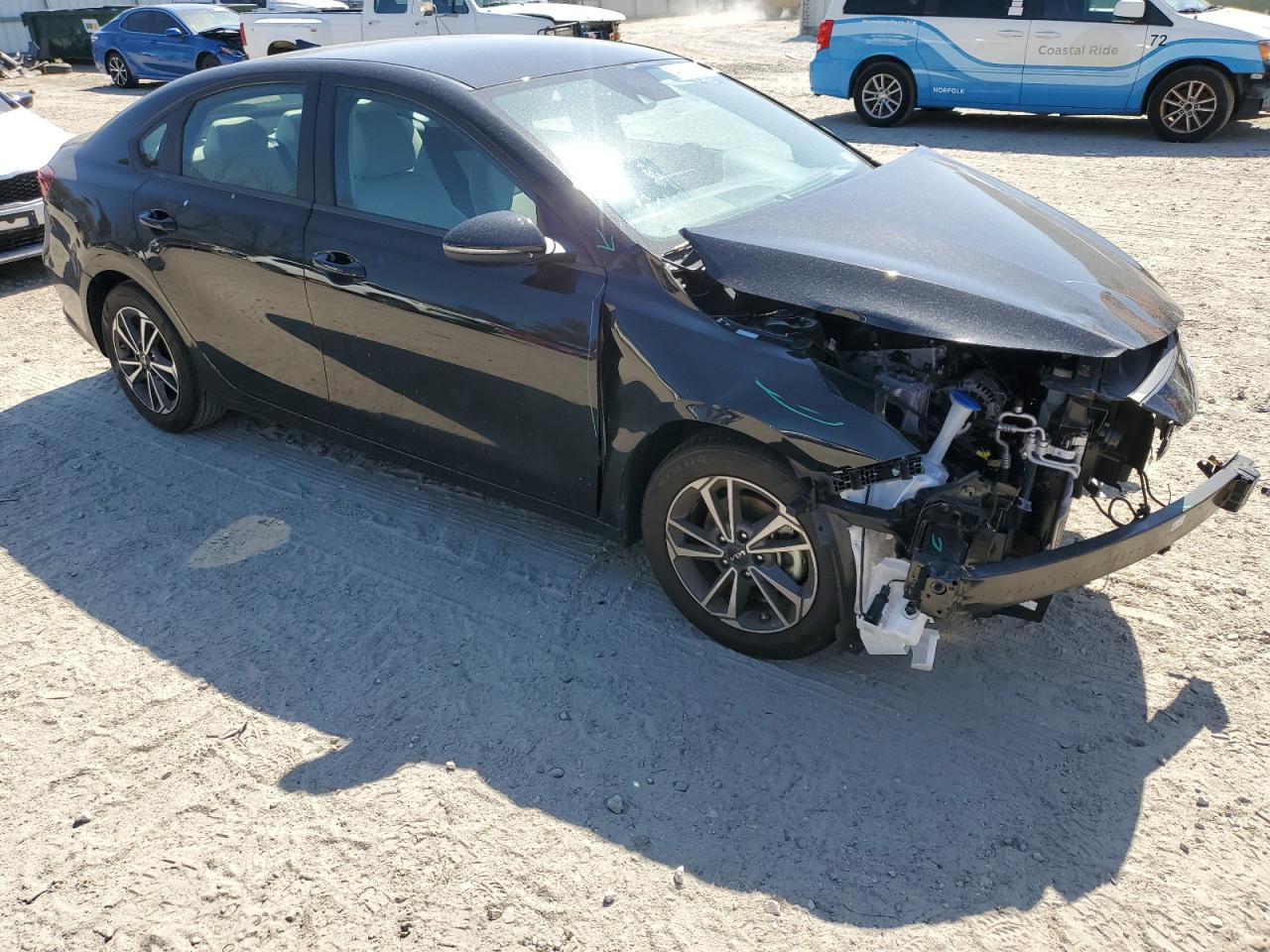 2023 KIA Forte VIN 3KPF24AD9PE624149 Copart auction photo, front end / minor dent/scratches damage thumbnail 4