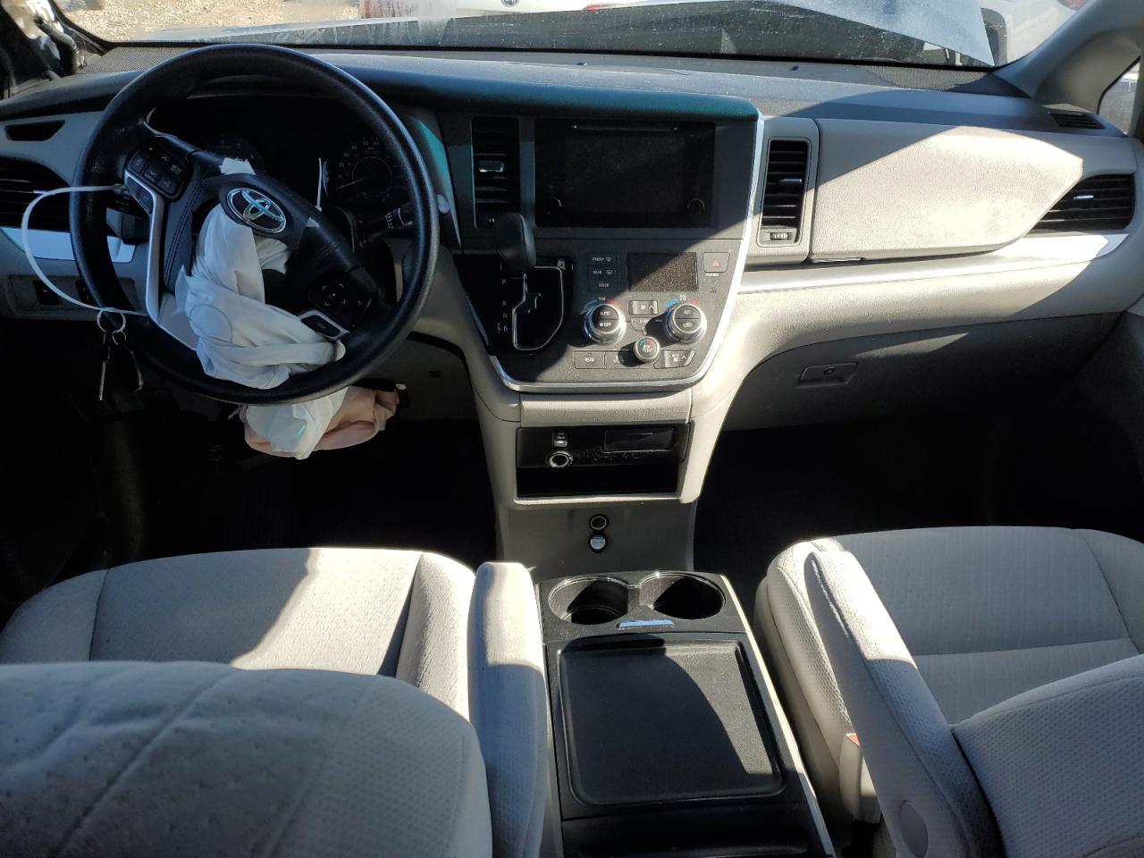 2015 Toyota Sienna VIN 5TDKK3DC0FS638361 Copart auction photo, front end damage thumbnail 8