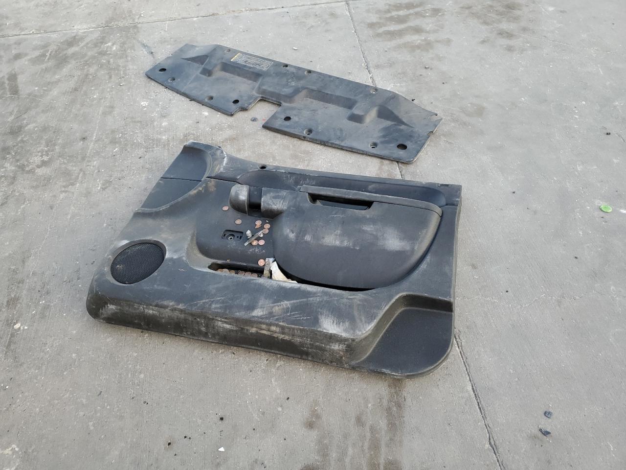 2011 Chevrolet Silverado VIN 1GCRKREA5BZ174118 Copart auction photo, front end / minor dent/scratches damage thumbnail 12