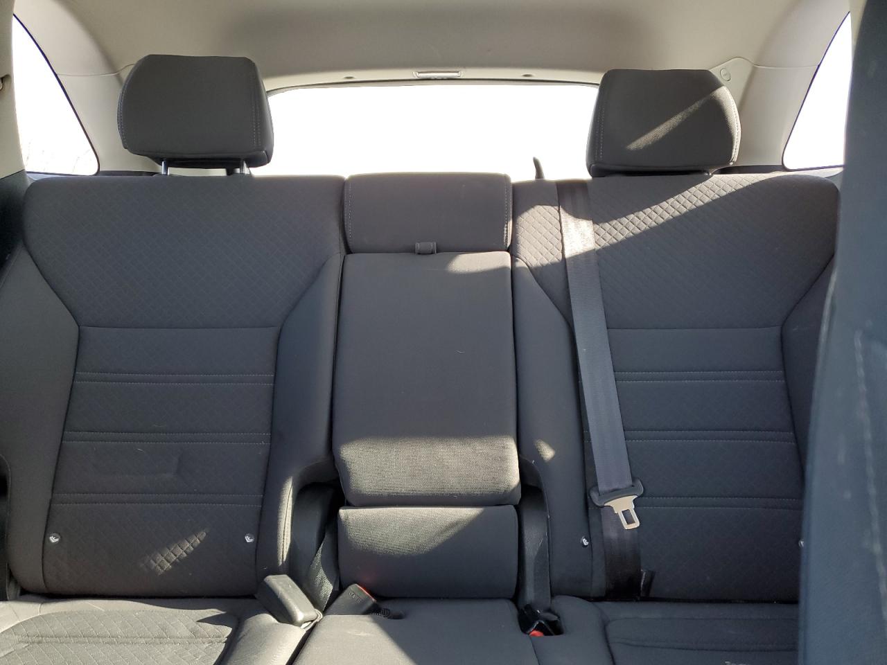 2016 KIA Sorento VIN 5XYPG4A36GG014466 Copart auction photo, vandalism damage thumbnail 10