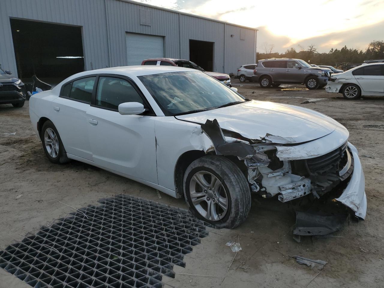 2019 Dodge Charger VIN 2C3CDXBG8KH707287 Copart auction photo, front end / side damage thumbnail 4
