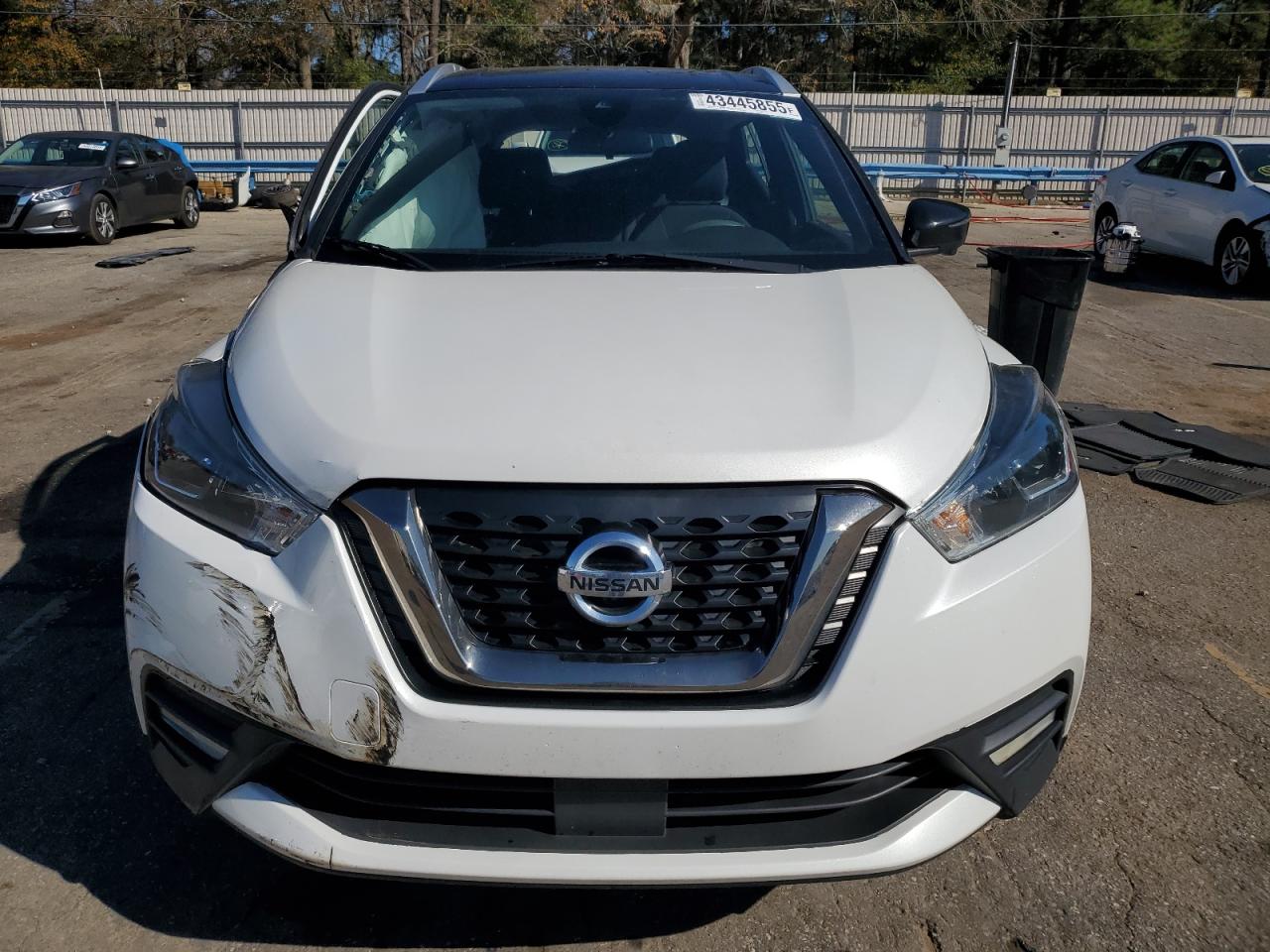 2020 Nissan Kicks VIN 3N1CP5DV6LL543925 Copart auction photo, side / rear end damage thumbnail 5