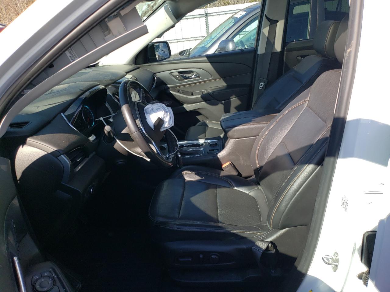 2019 Chevrolet Traverse VIN 1GNERKKW0KJ216363 Copart auction photo, front end damage thumbnail 7