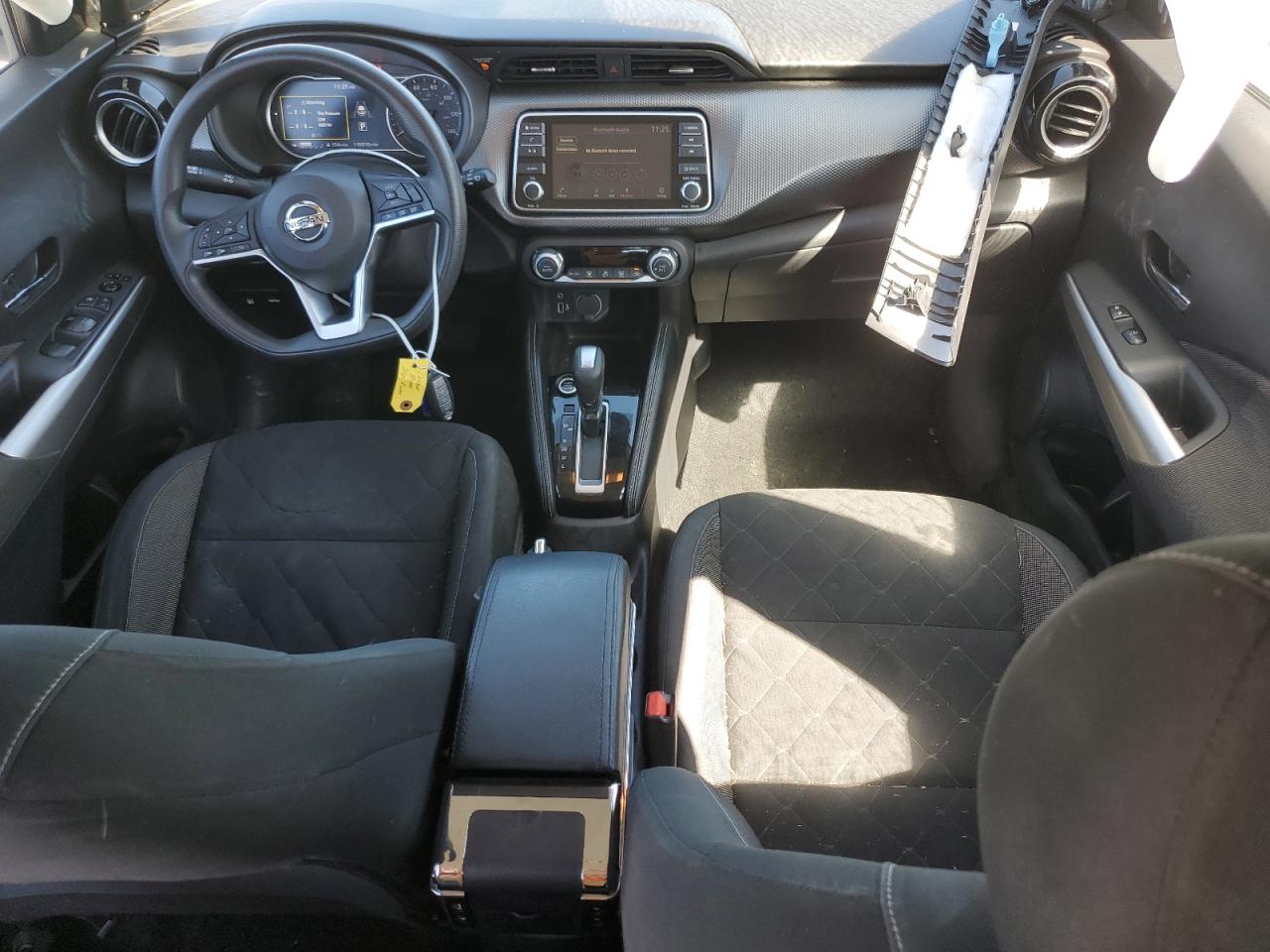2020 Nissan Kicks VIN 3N1CP5CV6LL490726 Copart auction photo, front end / side damage thumbnail 8