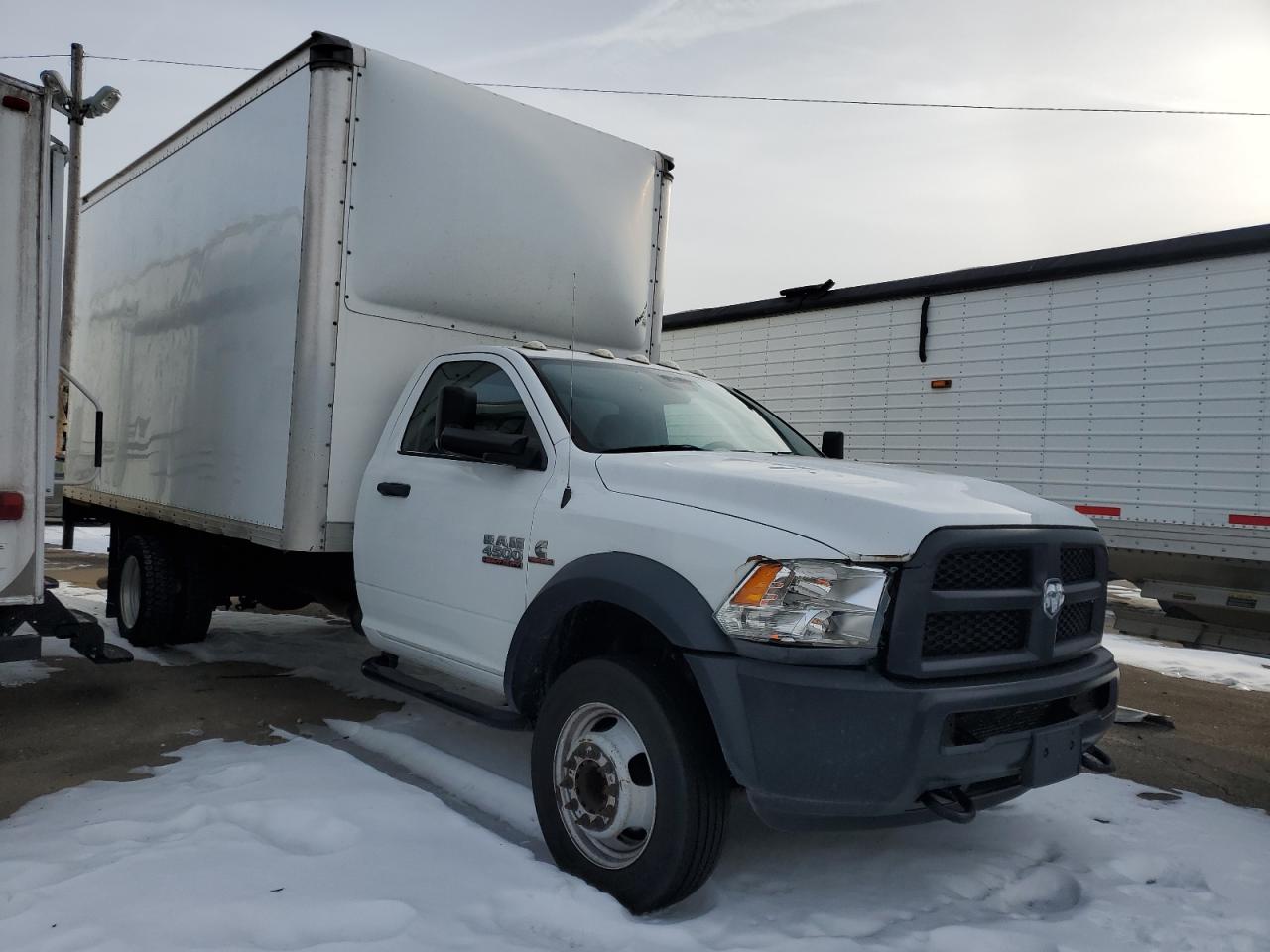 2018 RAM 4500 VIN 3C7WRKDL0JG298503 Copart auction photo, front end damage thumbnail 4