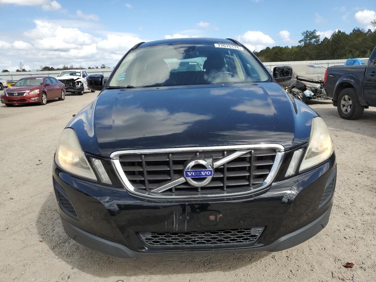 2018 Volvo XC60 VIN LYV102RL7JB118208 Copart auction photo, front end / rear end damage thumbnail 5