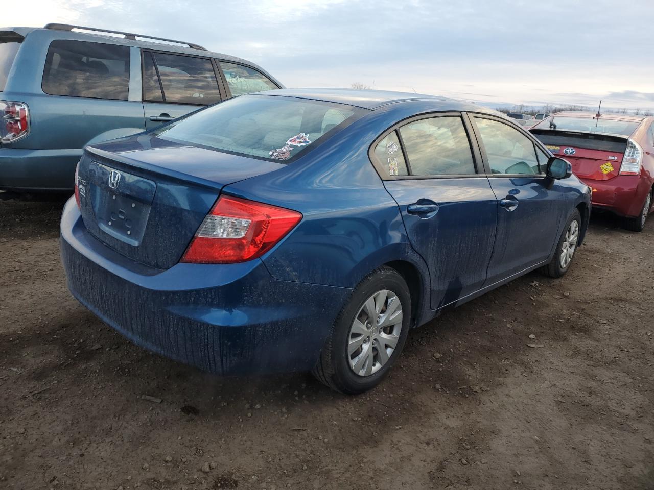2012 Honda Civic VIN 2HGFB2F55CH572962 Copart auction photo, front end / rear end damage thumbnail 3