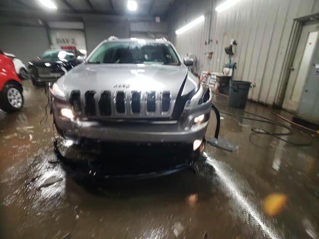 2016 Jeep Grand Cherokee VIN 1C4PJLCB4GW110597 Copart auction photo, front end damage thumbnail 13