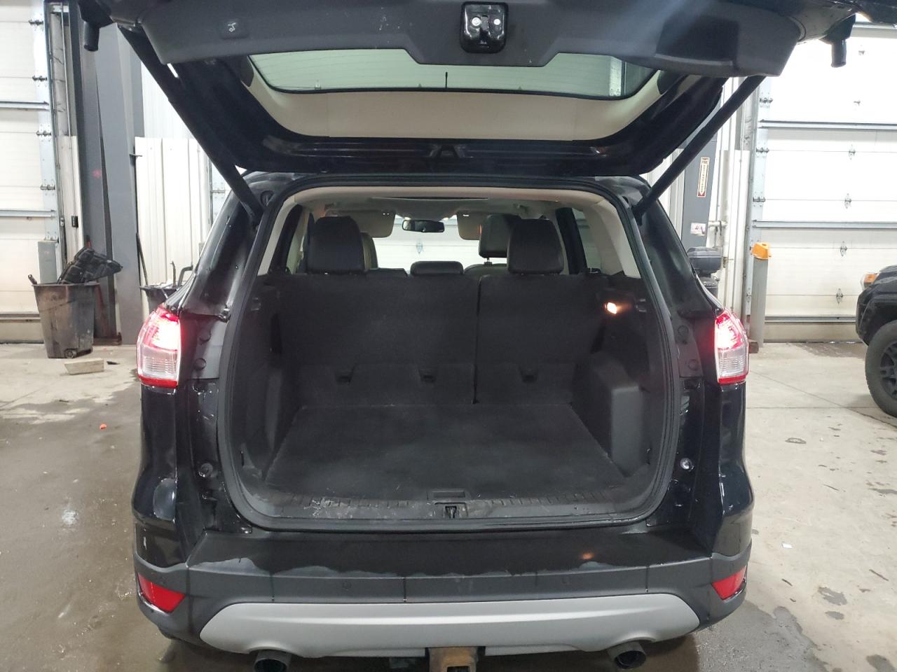 2016 Ford Escape VIN 1FMCU9J93GUC18192 Copart auction photo, front end damage thumbnail 6