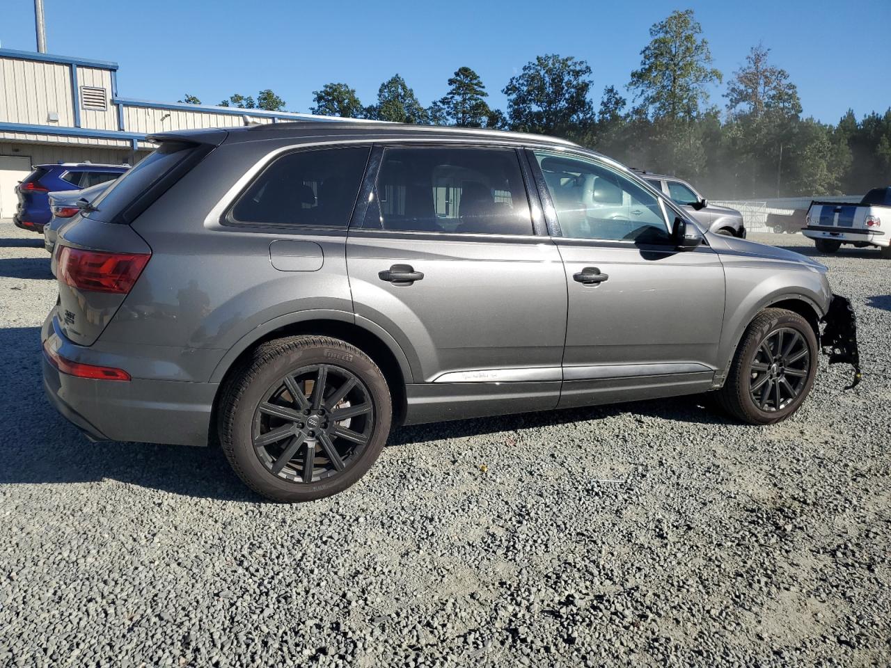 2018 Audi Q7 VIN WA1LAAF74JD031924 Copart auction photo, front end damage thumbnail 3