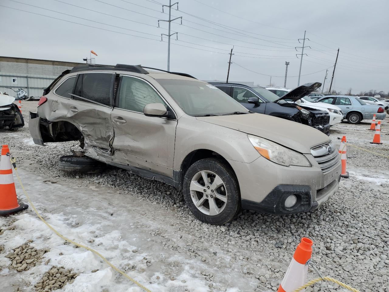 2014 Subaru Outback VIN 4S4BRBLCXE3239928 Copart auction photo, side damage thumbnail 4