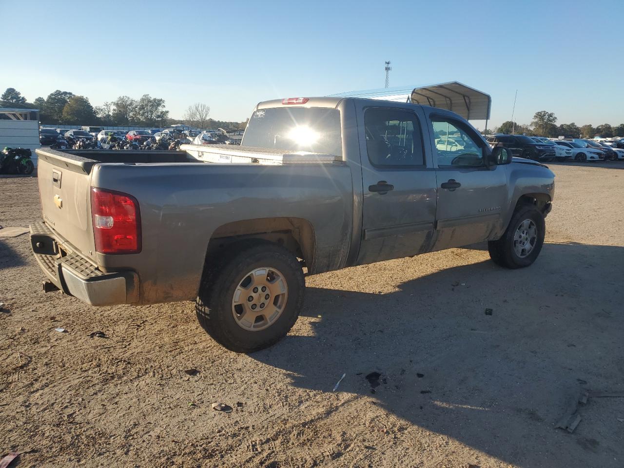 2013 Chevrolet Silverado VIN 3GCPCSE06DG260253 Copart auction photo, front end damage thumbnail 3