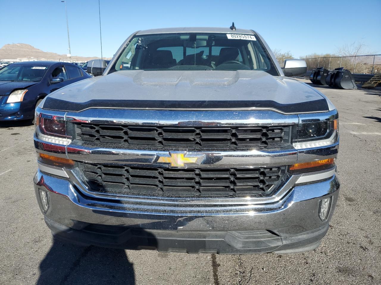 2018 Chevrolet Silverado VIN 1GCRCREC6JZ368492 Copart auction photo, vandalism damage thumbnail 5