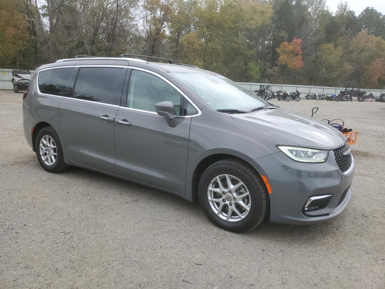 2021 Chrysler Pacifica VIN 2C4RC1BG8MR600405 Copart auction photo, hail damage thumbnail 4