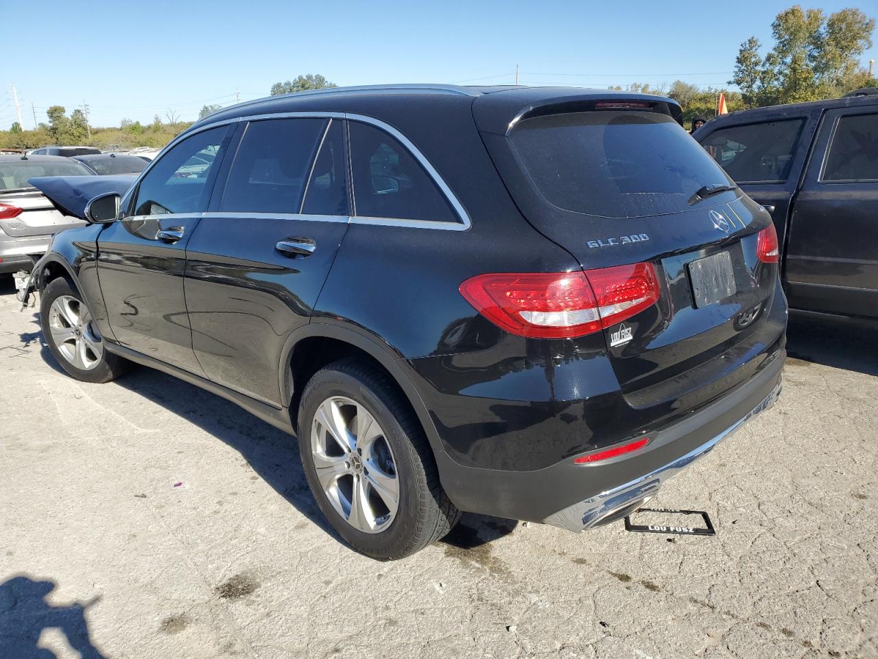 2018 Mercedes-Benz GLC VIN WDC0G4KBXJV039646 Copart auction photo, front end damage thumbnail 2