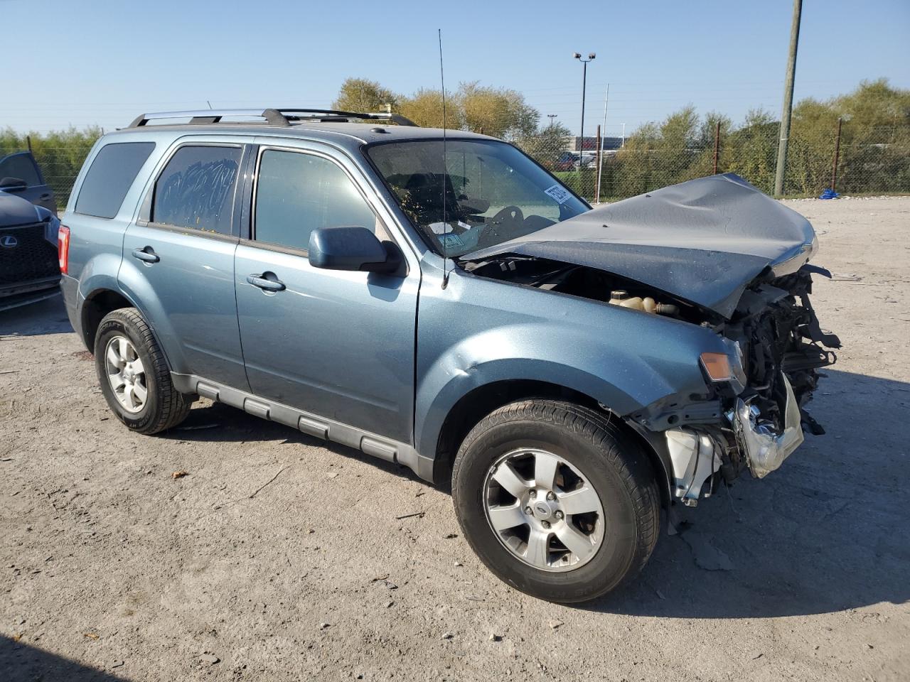 2011 Ford Escape VIN 1FMCU9EGXBKC24018 Copart auction photo, front end / minor dent/scratches damage thumbnail 4