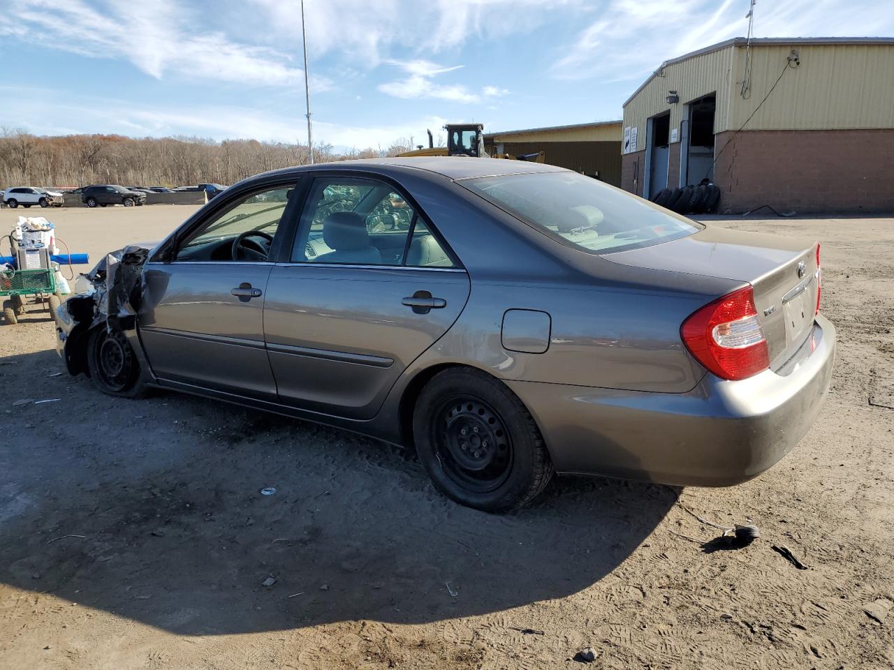 2002 Toyota Camry VIN 4T1BE32K72U580753 Copart auction photo, front end / minor dent/scratches damage thumbnail 2
