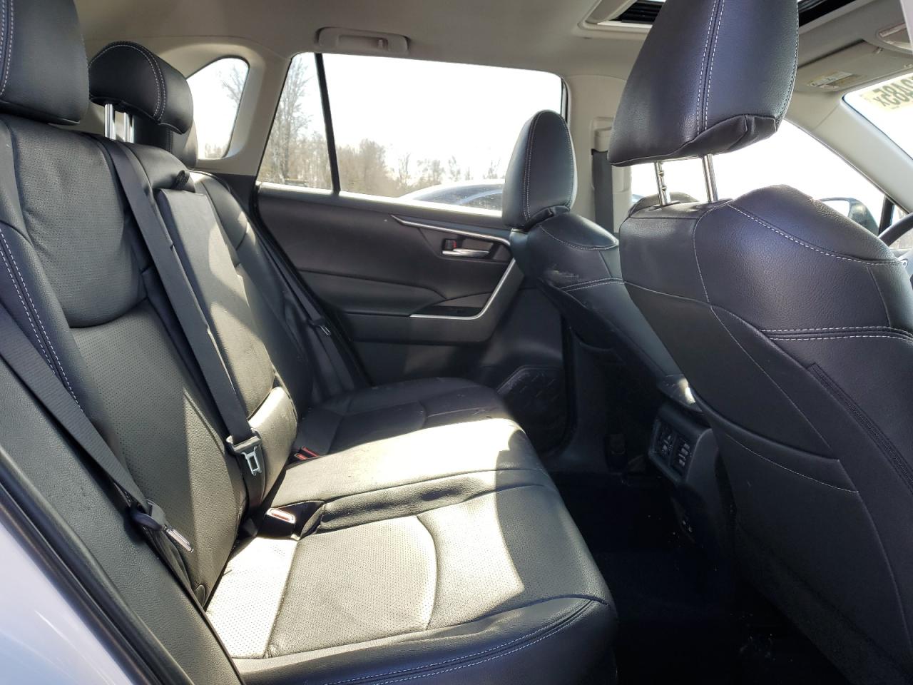 2024 Toyota RAV 4 VIN 2T3RWRFVXRW201801 Copart auction photo, all over damage thumbnail 11