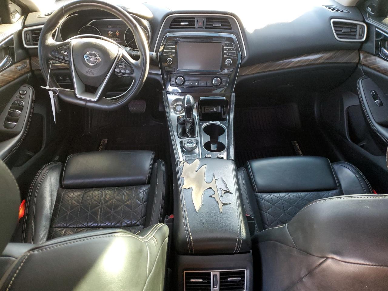 2017 Nissan Maxima VIN 1N4AA6AP7HC439180 Copart auction photo, vandalism damage thumbnail 8