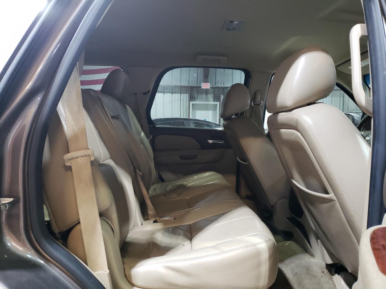 2014 Chevrolet Tahoe VIN 1GNSCBE08ER204706 Copart auction photo, minor dent/scratches damage thumbnail 11