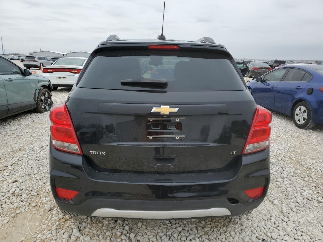 2018 Chevrolet Trax VIN 3GNCJLSBXJL381961 Copart auction photo, side / front end damage thumbnail 6