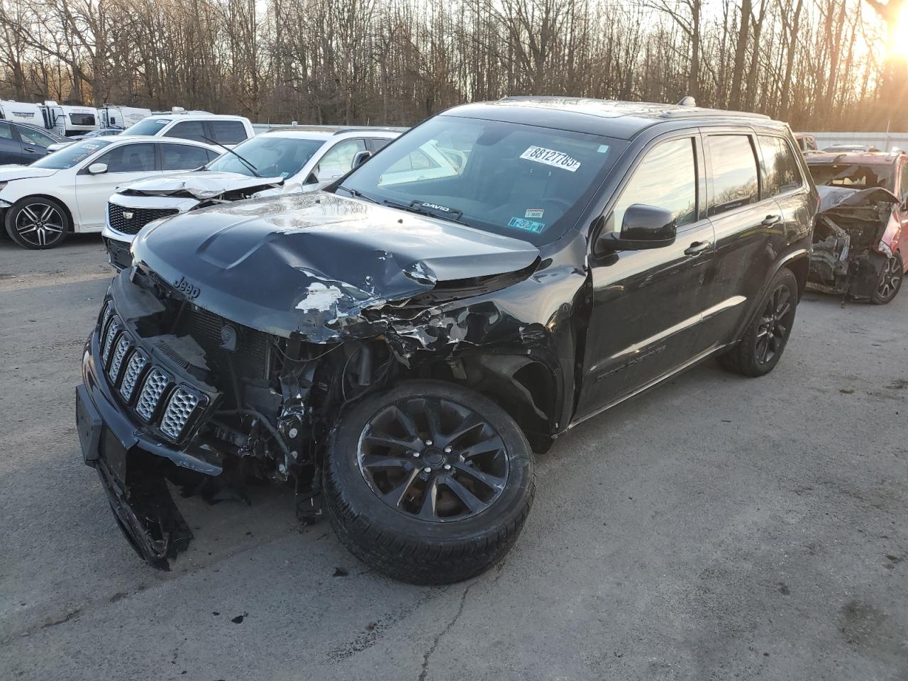 2017 Jeep Grand Cherokee VIN 1C4RJFAGXHC700427