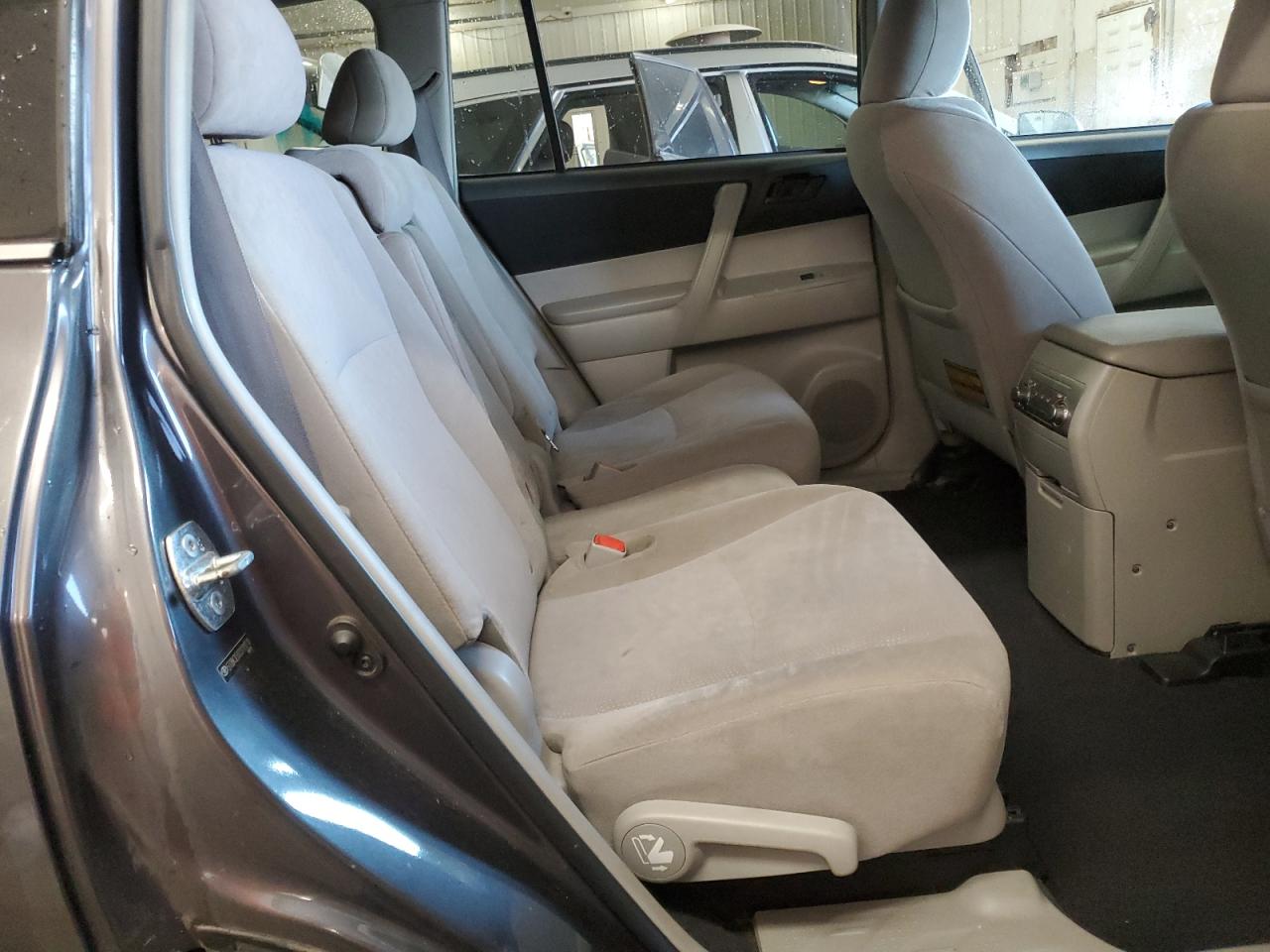 2012 Toyota Highlander VIN 5TDBK3EH2CS111718 Copart auction photo, front end damage thumbnail 11