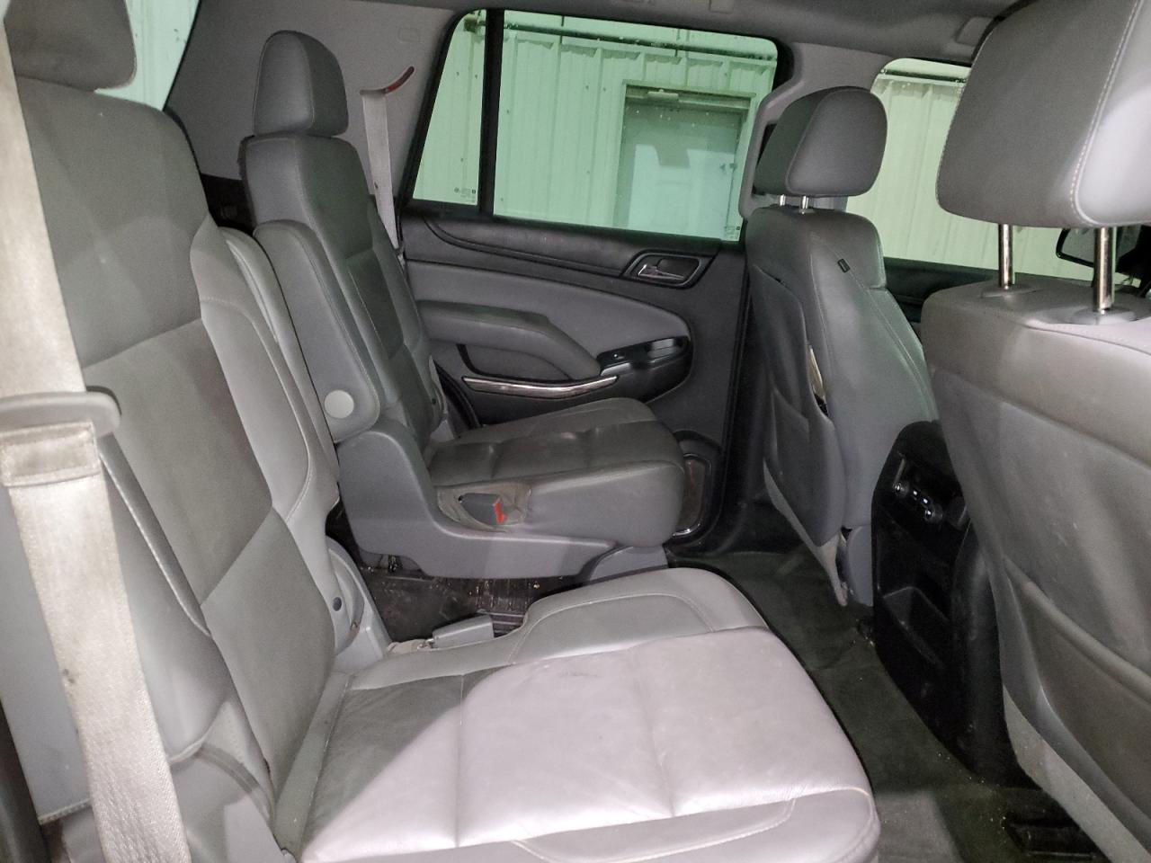 2015 Chevrolet Tahoe VIN 1GNSKBKCXFR270256 Copart auction photo, front end / rear end damage thumbnail 11