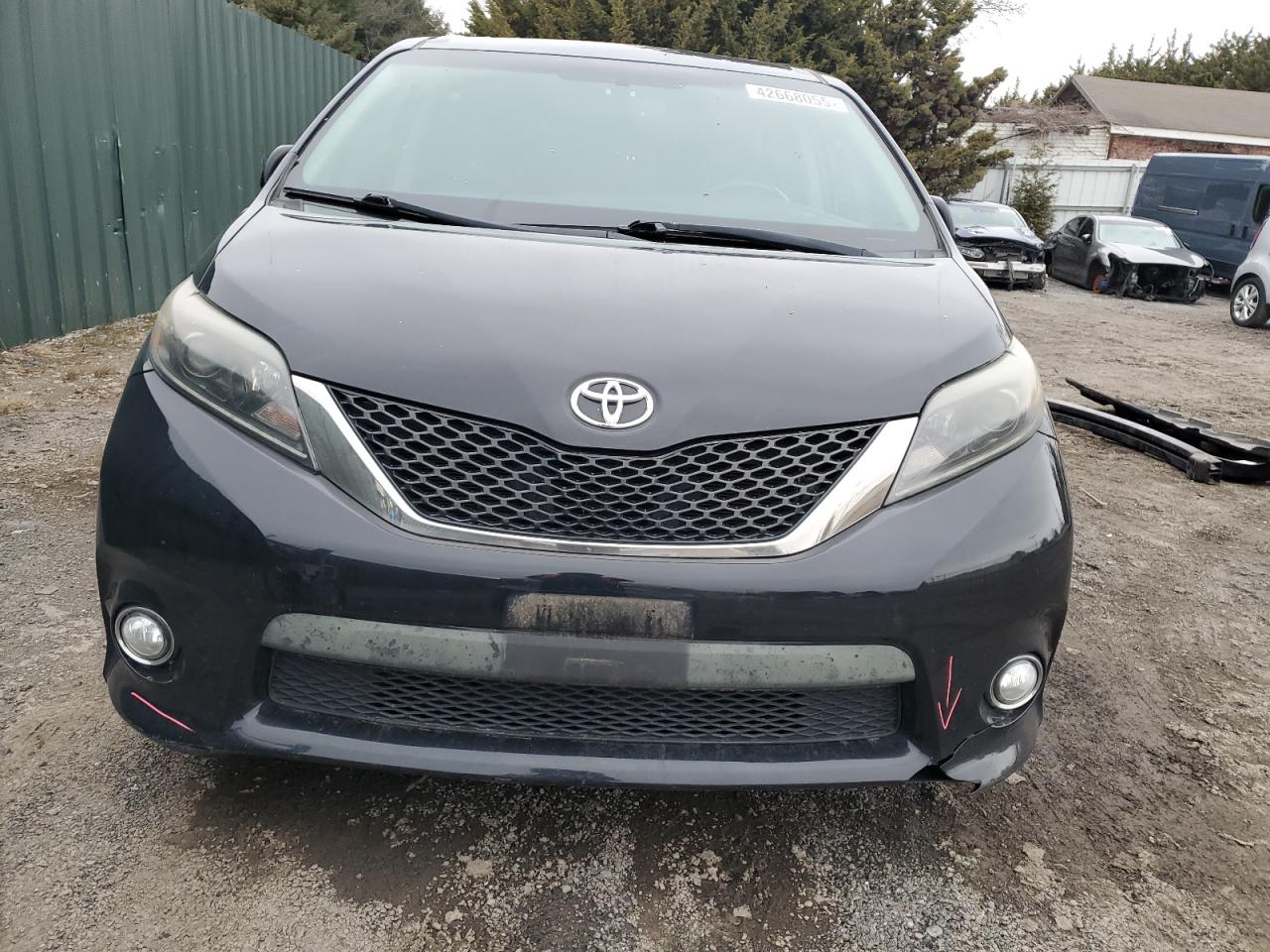 2015 Toyota Sienna VIN 5TDXK3DC0FS661614 Copart auction photo, rear end / minor dent/scratches damage thumbnail 5