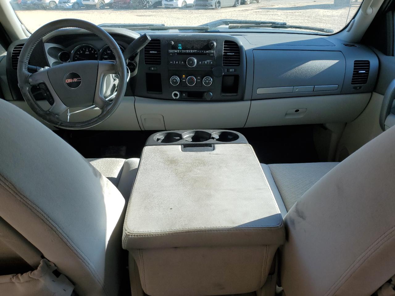 2007 GMC Sierra VIN 2GTEC13C271679356 Copart auction photo, front end damage thumbnail 8