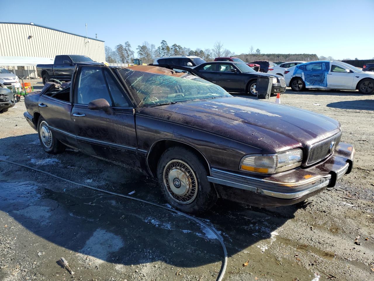 1994 Buick LeSabre VIN 1G4HP52L4RH550458 Copart auction photo, top/roof / front end damage thumbnail 4