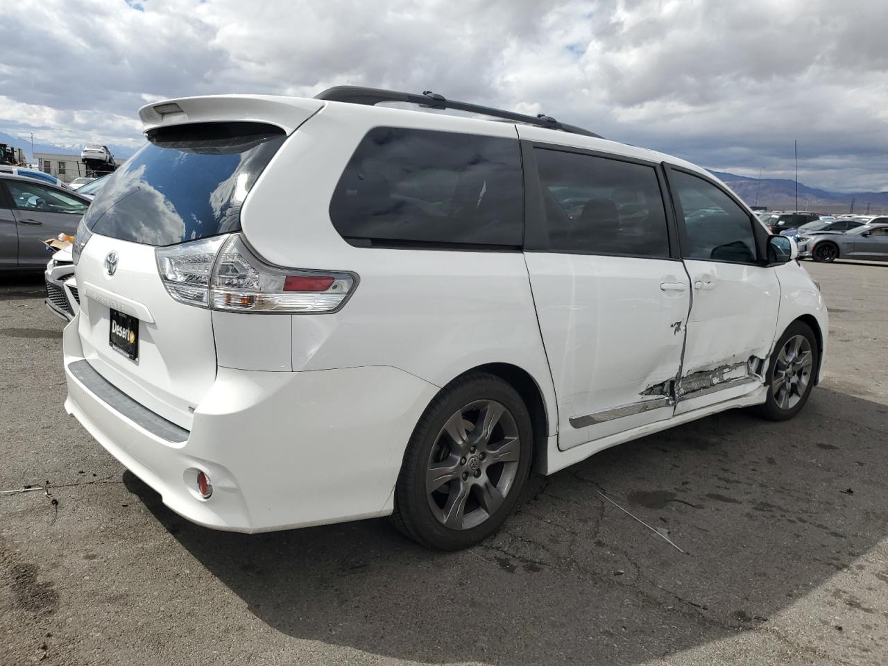 2011 Toyota Sienna VIN 5TDXK3DC0BS162094 Copart auction photo, side damage thumbnail 3