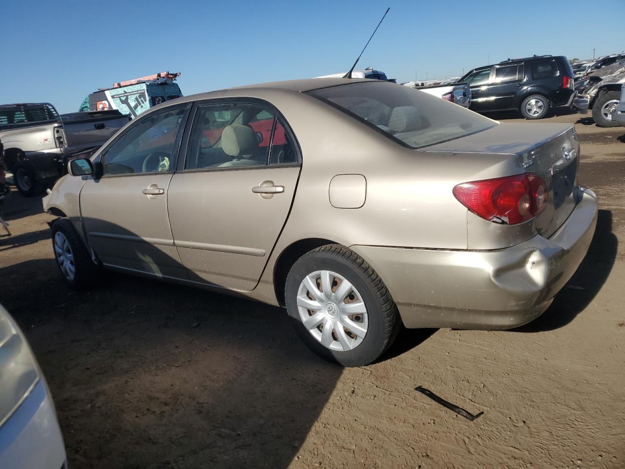 2005 Toyota Corolla VIN 1NXBR32E05Z400094 Copart auction photo, front end / rear end damage thumbnail 2