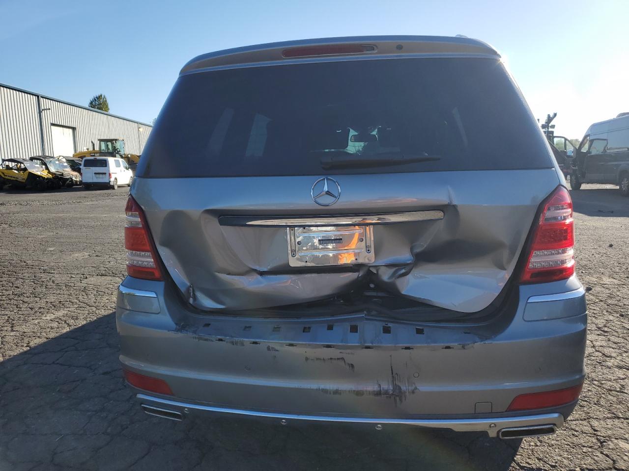2011 Mercedes-Benz GL-klasse VIN 4JGBF7BE0BA755263 Copart auction photo, rear end damage thumbnail 6