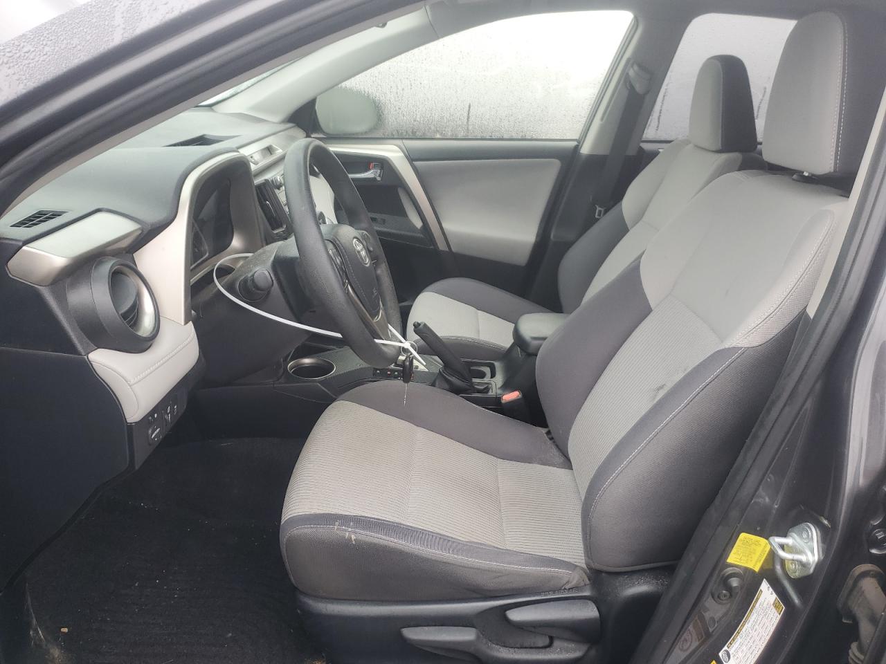 2015 Toyota RAV 4 VIN JTMWFREV5FJ048596 Copart auction photo, front end / minor dent/scratches damage thumbnail 7