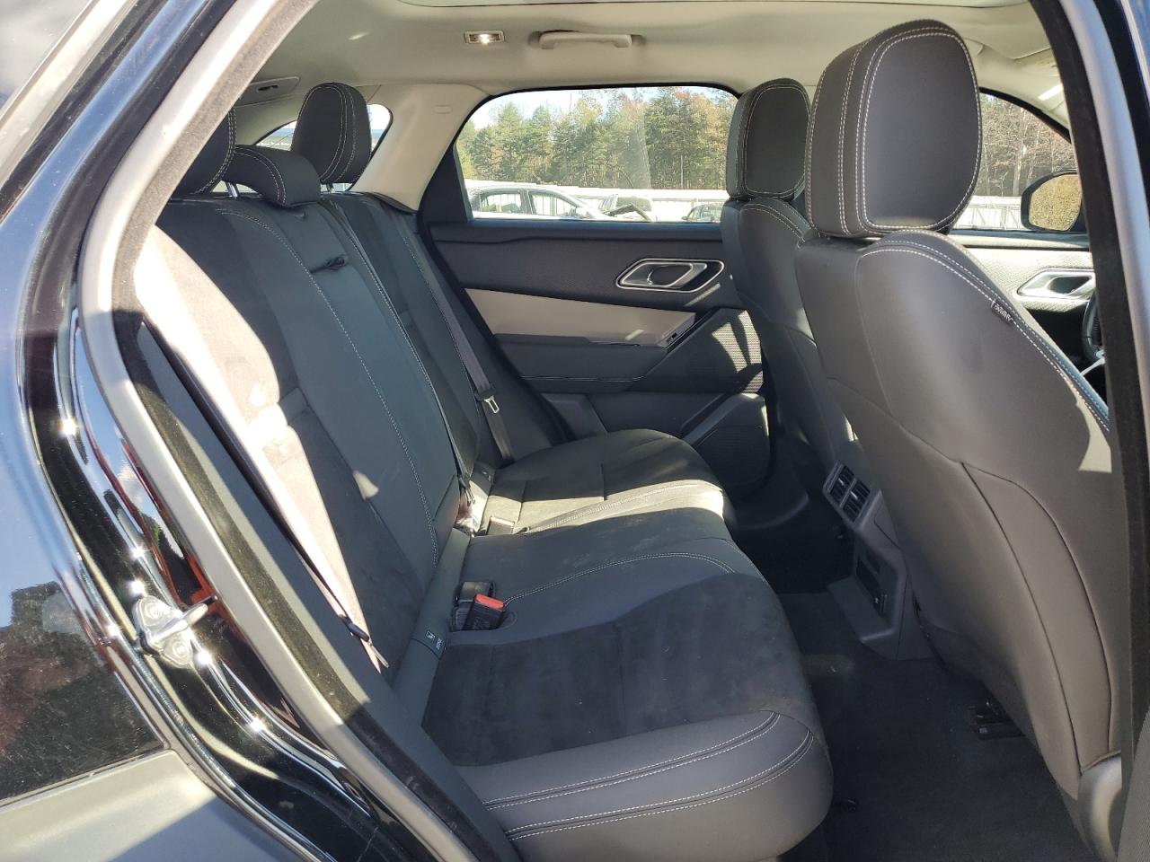 2019 Land Rover Range Rover VIN SALYA2EX3KA214147 Copart auction photo, all over damage thumbnail 11