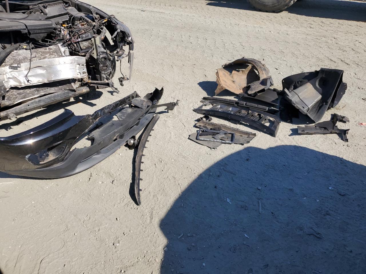 2016 Jeep Compass VIN 1C4NJCBA9GD789181 Copart auction photo, front end / side damage thumbnail 12