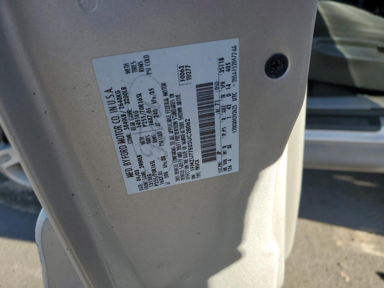 2003 Ford Explorer VIN 1FMZU77E03UC28062 Copart auction photo, all over damage thumbnail 14