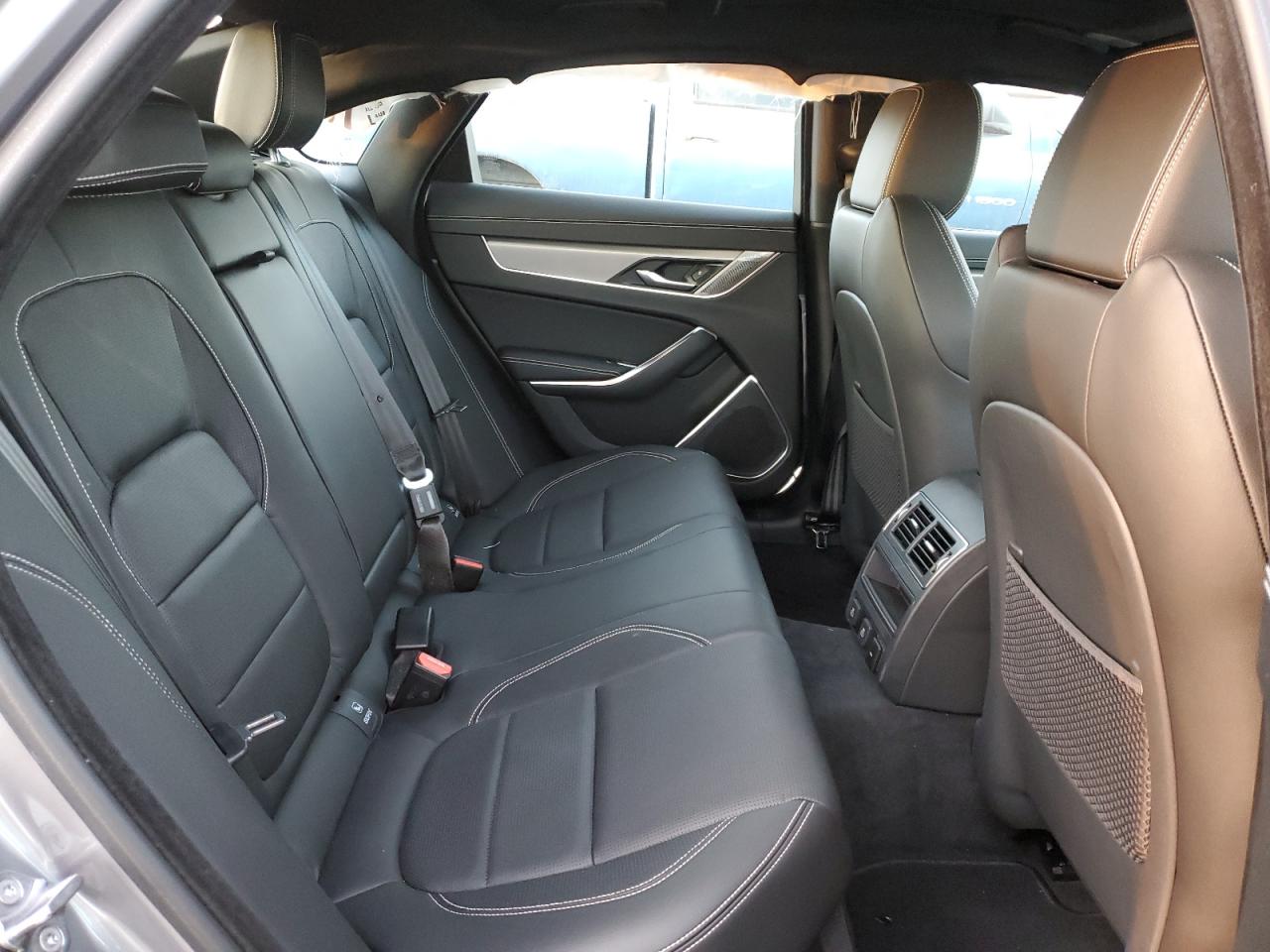 2024 Jaguar XF VIN SAJBL4GX9RCY93597 Copart auction photo, side / minor dent/scratches damage thumbnail 10