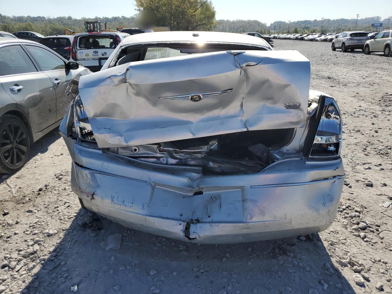 2007 Chrysler 300 VIN 2C3KA53G17H880549 Copart auction photo, rear end damage thumbnail 6