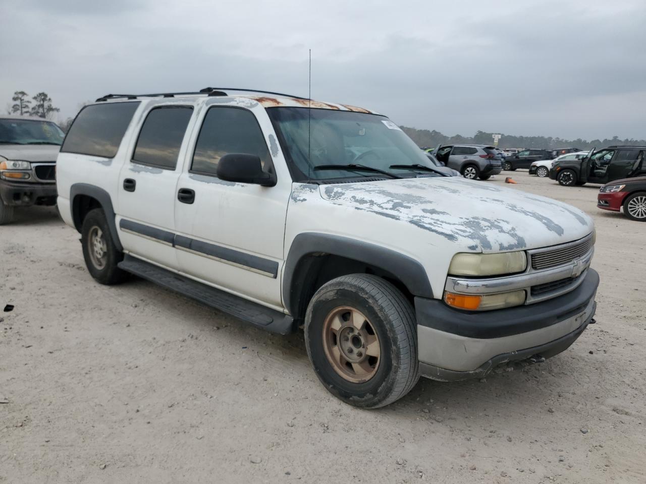 2002 Chevrolet Suburban VIN 1GNEC16ZX2J327776 Copart auction photo, rear end / minor dent/scratches damage thumbnail 4