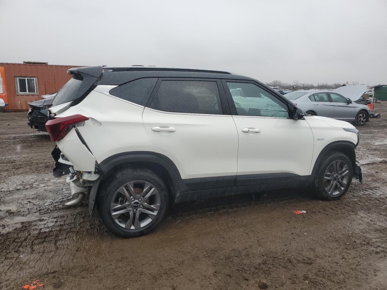 2023 KIA Seltos VIN KNDEUCAA7P7420116 Copart auction photo, rear end / front end damage thumbnail 3