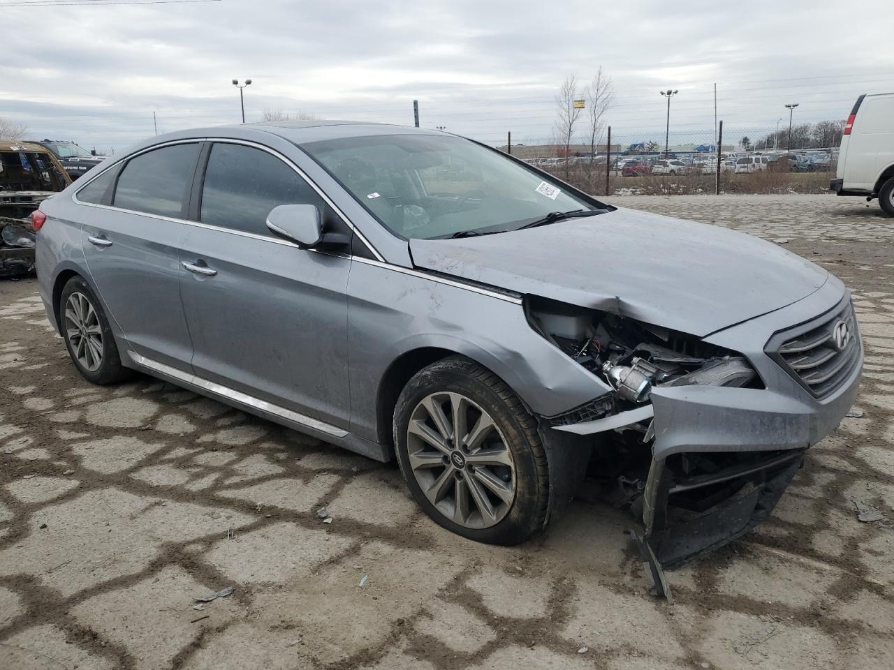 2017 Hyundai Sonata VIN 5NPE34AF2HH562634 Copart auction photo, front end / minor dent/scratches damage thumbnail 4